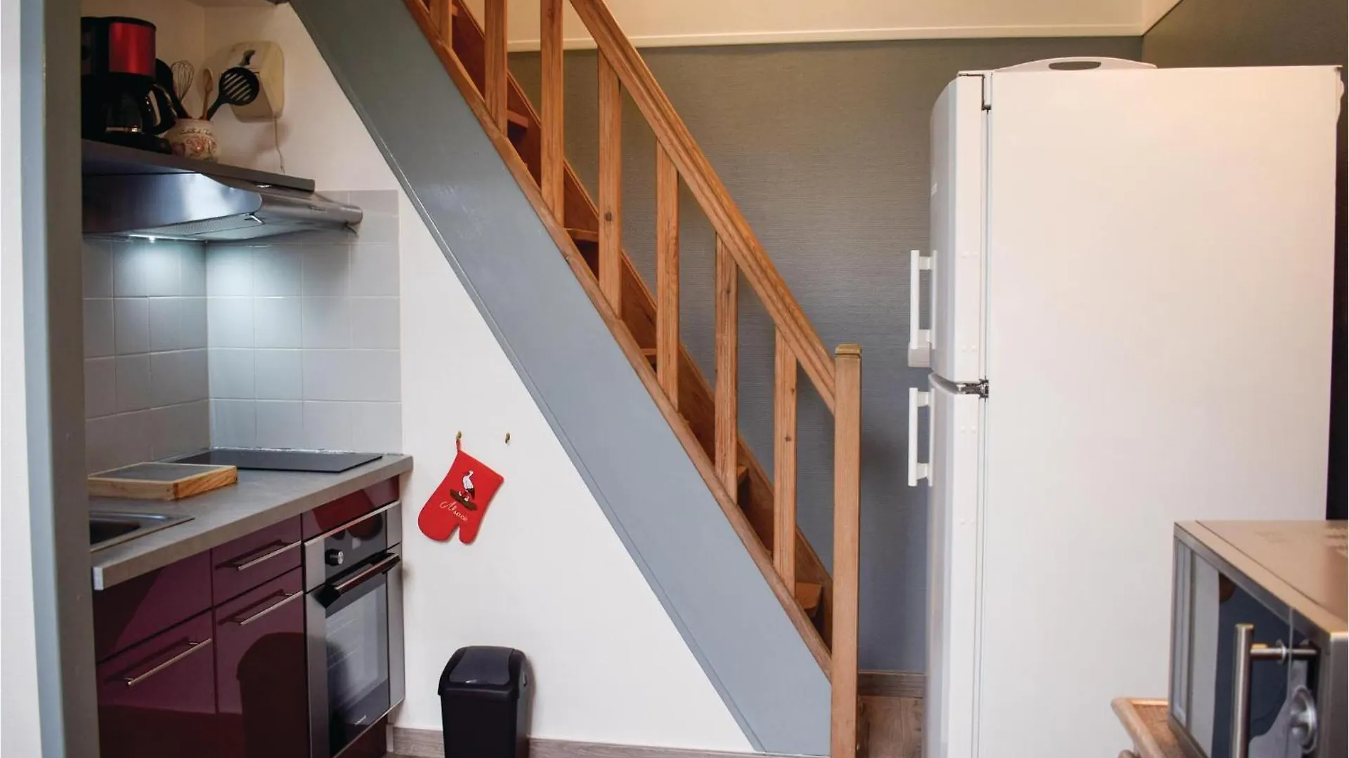 Awesome Apartment In Treguier With Kitchen